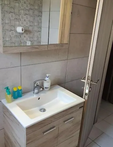 Sweet شقة كالاماتا